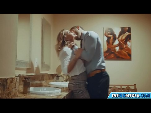 ❤️ Kad krūtiska blondīne pavedina tevi publiskā tualetē ❌ Porno vk pie lv.bladesoul.top ❌️